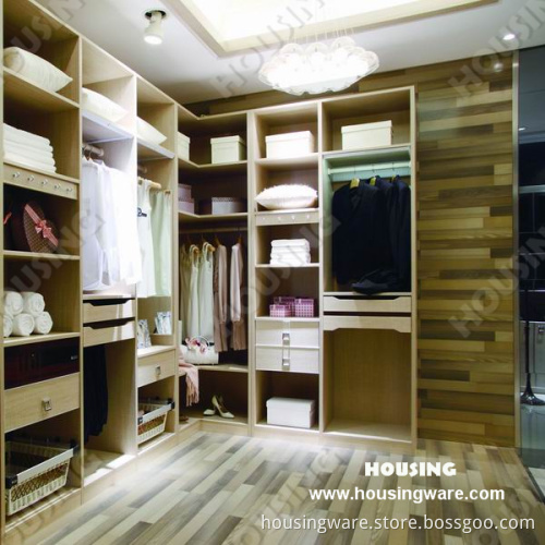 Special Design Walk in Closet in Post-Modern Style